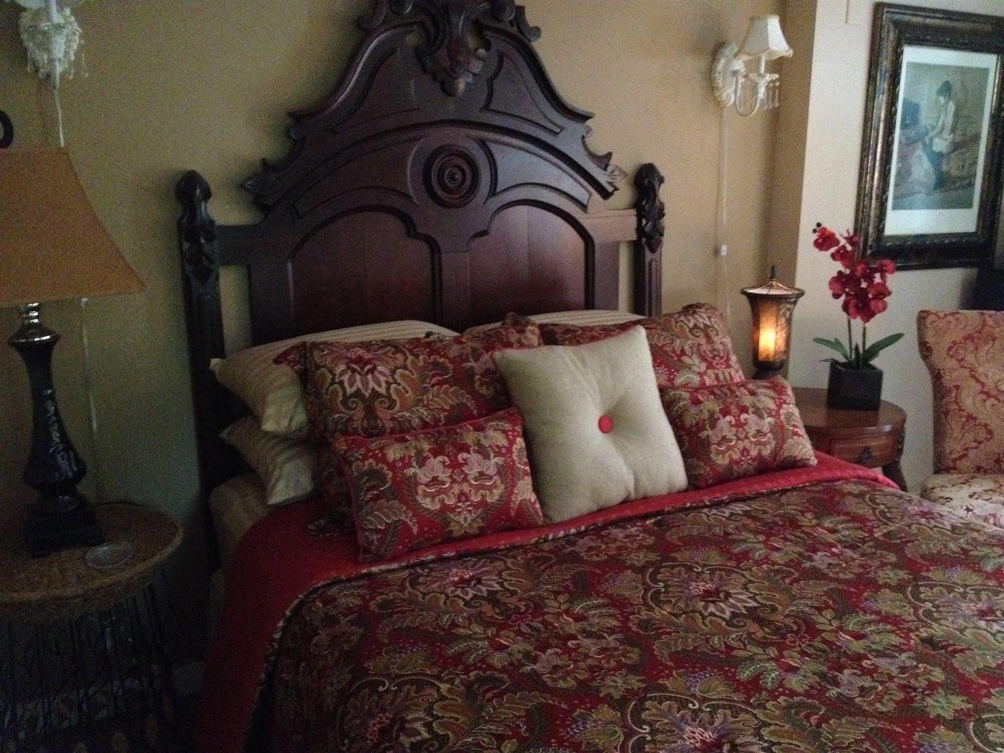 Red Bud Manor Inn Eureka Springs Εξωτερικό φωτογραφία