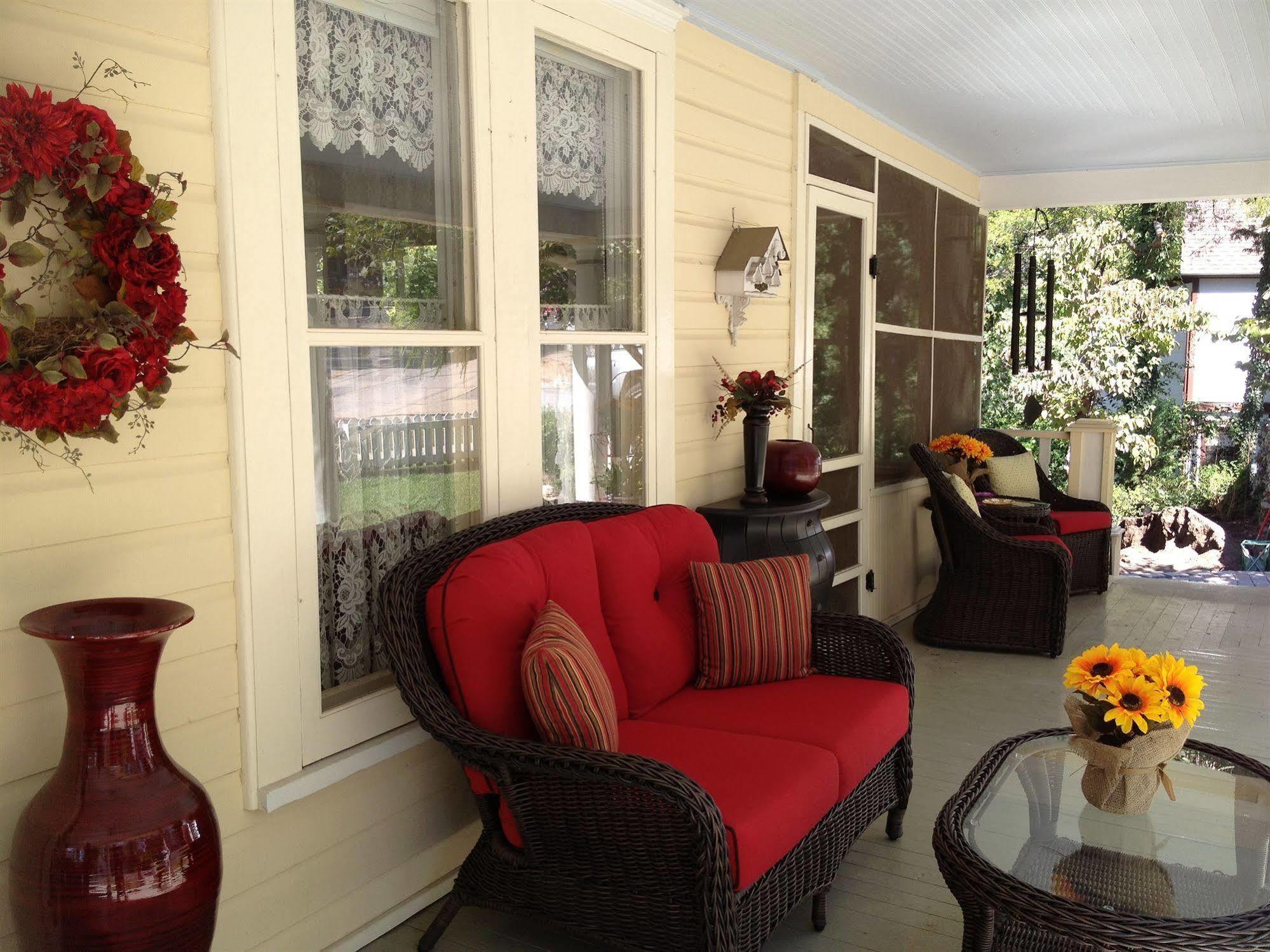 Red Bud Manor Inn Eureka Springs Εξωτερικό φωτογραφία